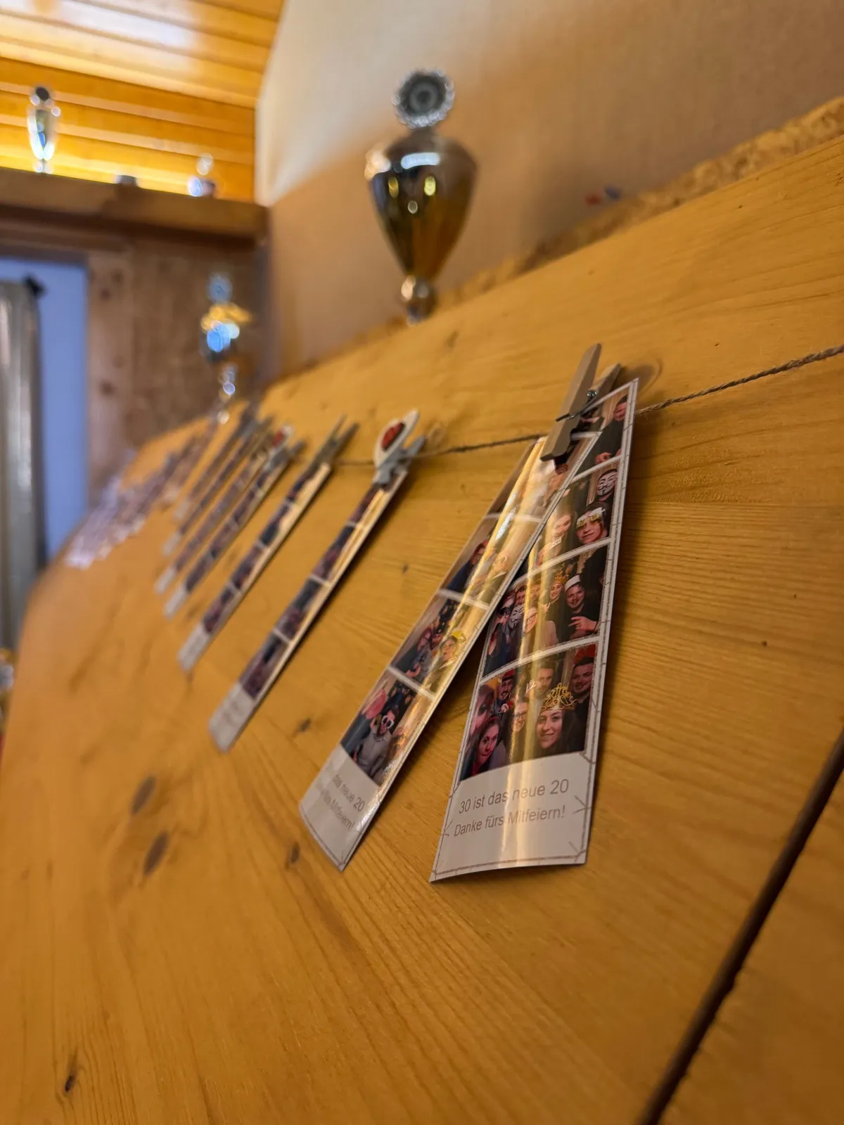 Erinnerungs-Wand – Fotostreifen · Memorywall | Fotobox mieten Schwäbische Alb